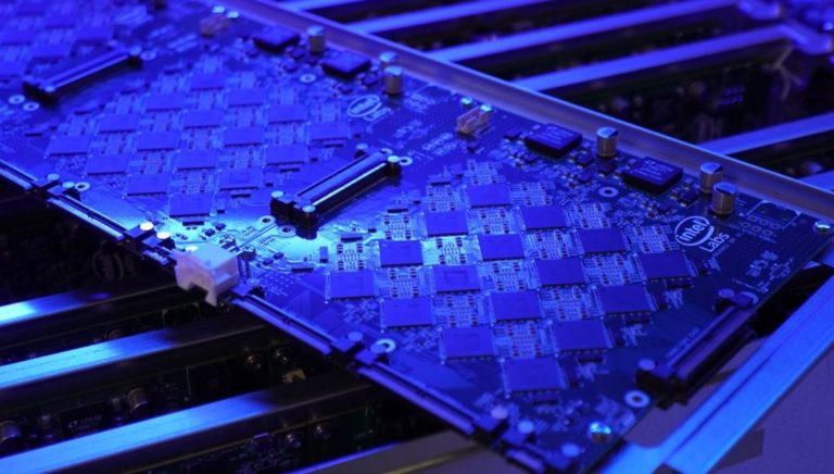 Новый компьютер Intel на базе нейронов соответствует мозгу маленького млекопитающего