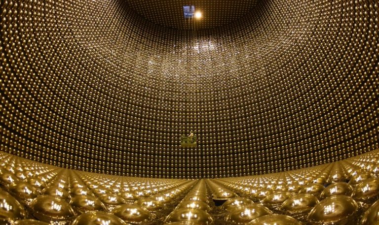 Улучшение детектора поможет обнаружить древние нейтрино