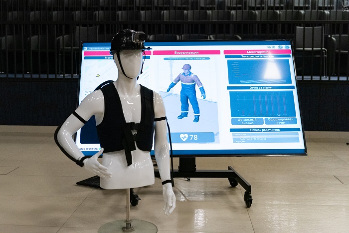 В НИТУ «МИСиС» разработали «умный» костюм для строителей