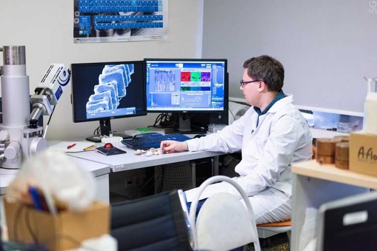 В НИТУ «МИСиС» представили материал, который в три раза увеличит ёмкость литий-ионных батарей