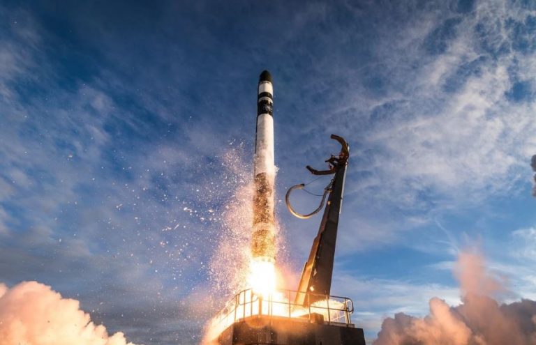 Rocket Lab запускает миссию по удалению космического мусора для JAXA