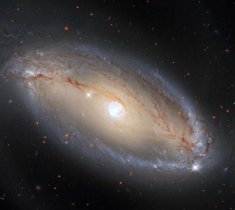 Галактика NGC 5728