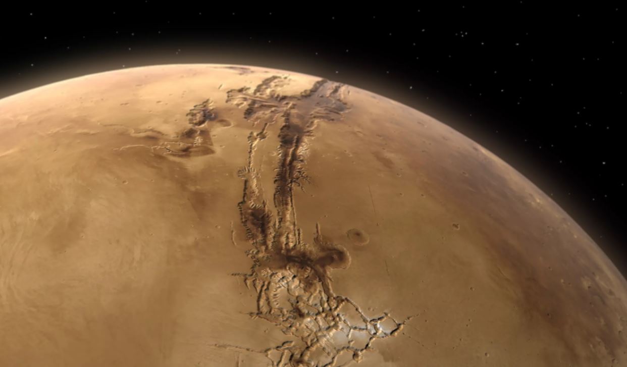 В Долине Маринер на Марсе обнаружены огромные запасы подземных вод