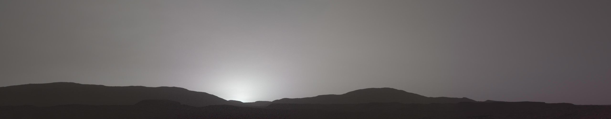 Первое изображение марсианского заката на Mastcam-Z