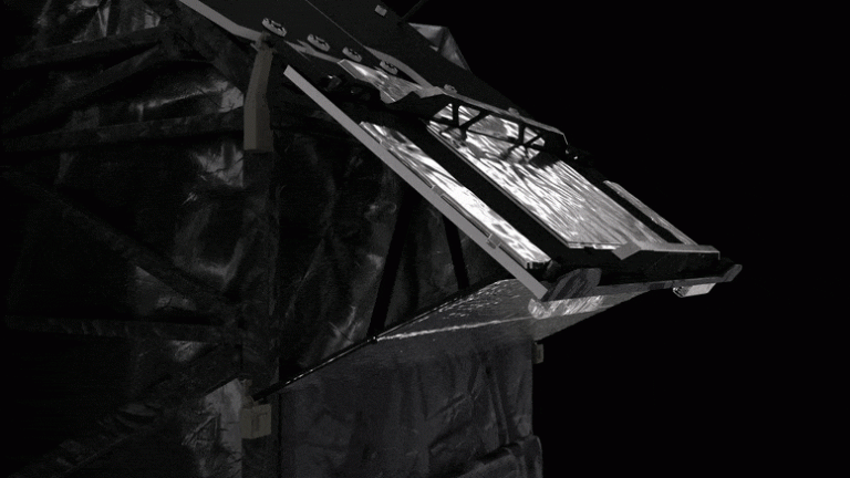 Специализированный тепловой излучатель космического телескопа Джеймс Уэбб успешно развернут