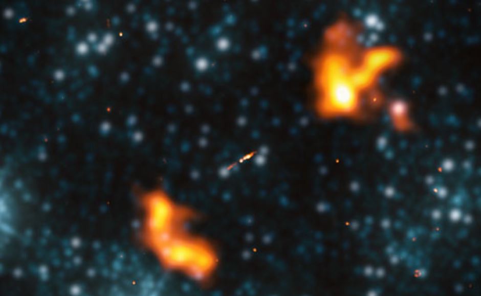 Телескоп LOFAR обнаружил Альционей - самую большую радиогалактику