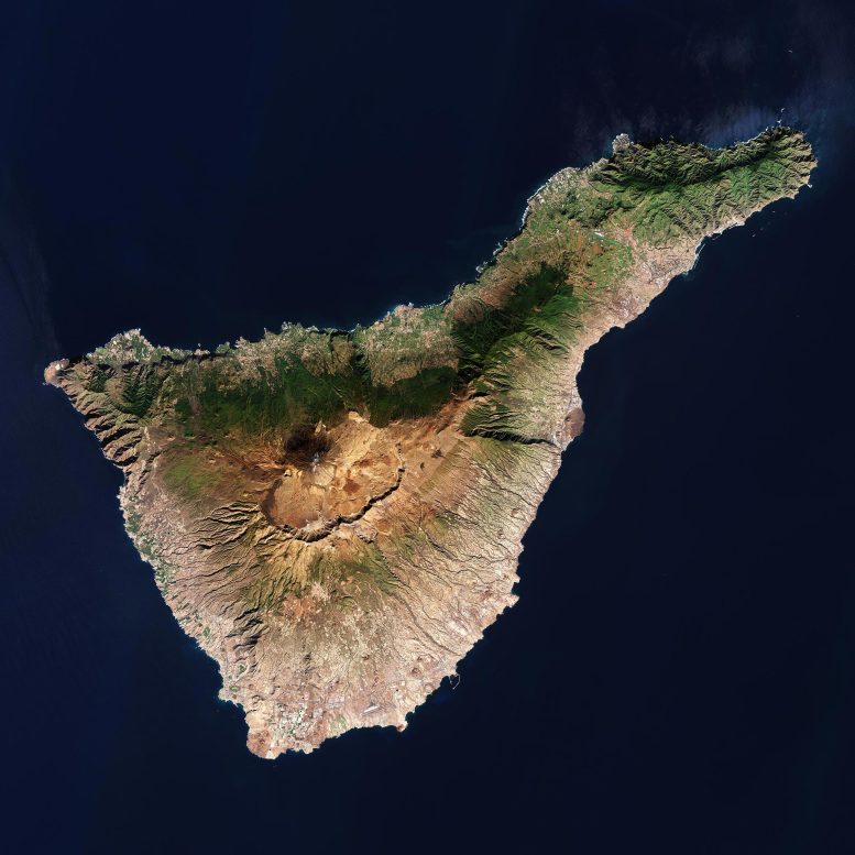Тенерифе, крупнейший из Канарских островов Испании