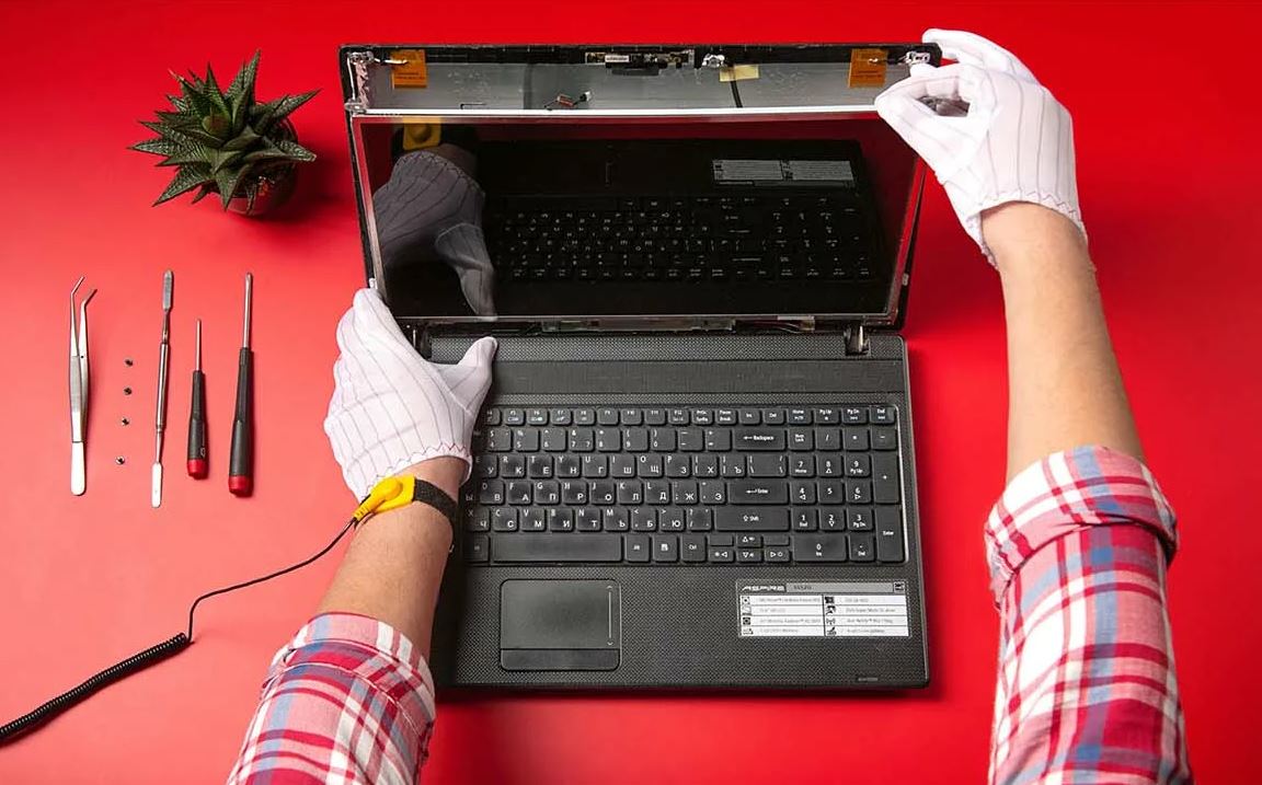 Мастера по ремонту компьютеров и ноутбуков в Горелово отмечают рост цен на свои услуги