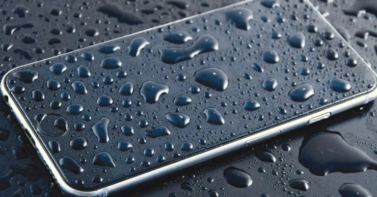 Как отремонтировать смартфон попавший в воду