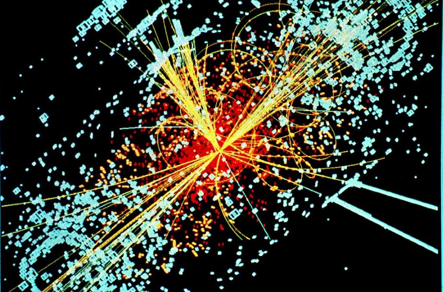 Моделирование, показывающее появление бозона Хиггса при столкновении двух протонов