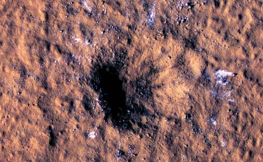 кратер на Марсе