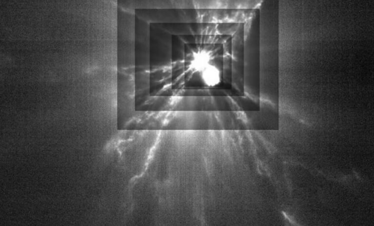 Изображения с LICIACube CubeSat показывают потоки обломков, исходящие от Диморфоса после удара.