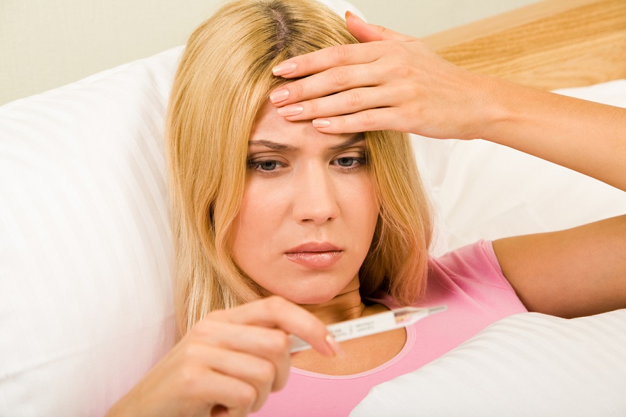 Жар и боль — мучительные симптомы, которые часто сопровождают ОРВИ, именуемую простудой