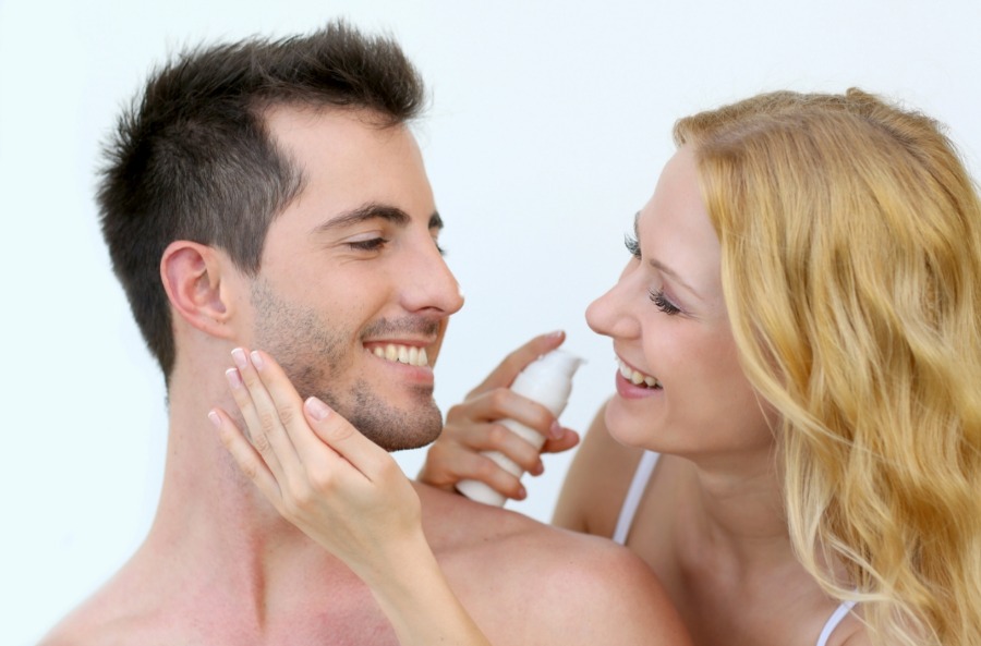 Ученые выяснили, что макияж повышает привлекательность мужчин