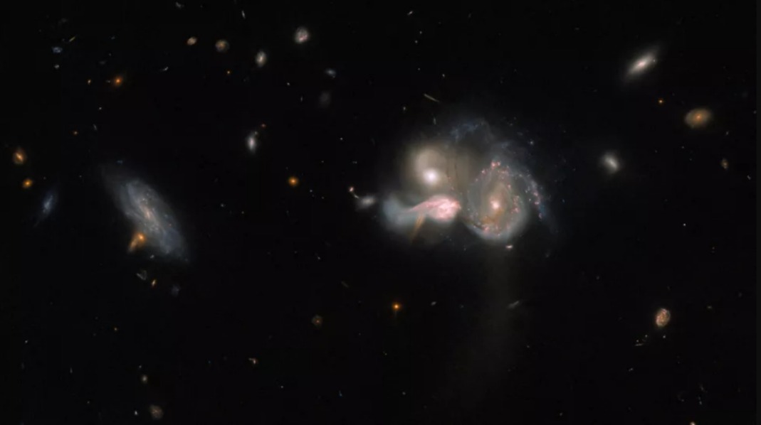 Три галактики в созвездии Волопаса