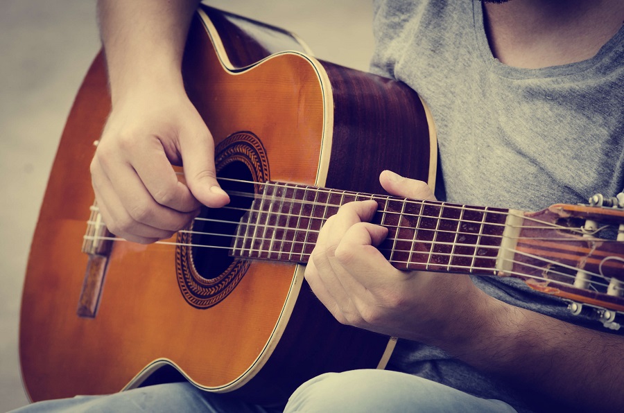3 причины изучить аккорды и научиться играть на гитаре