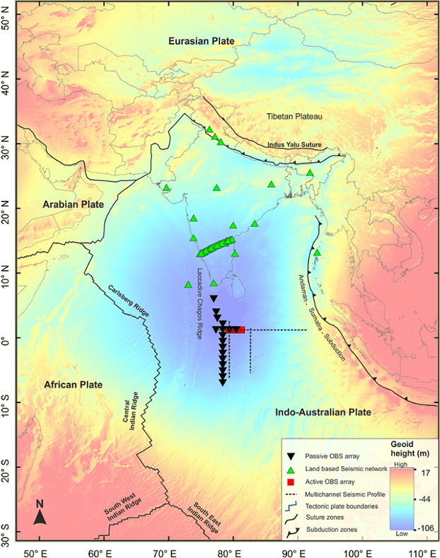 Гравитационная «дыра» в Индийском океане и расположение сейсмометров (черные треугольники), установленных на морском дне.