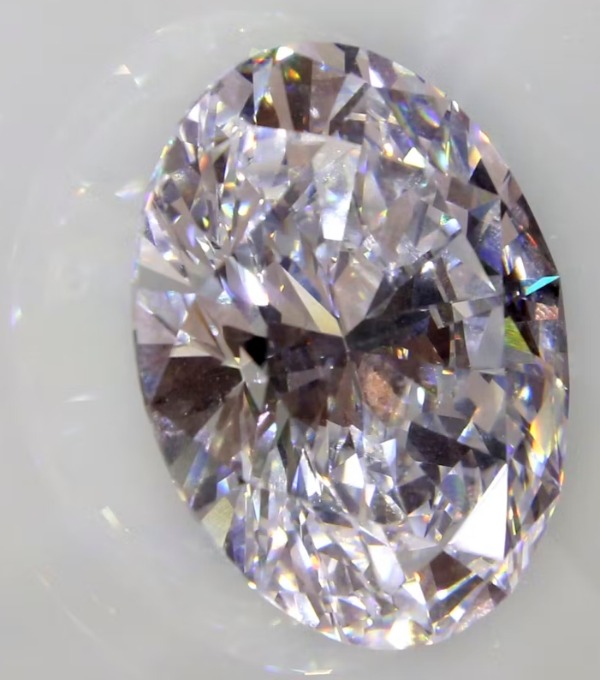 Высококачественные белые бриллианты могут стоить миллионы долларов 