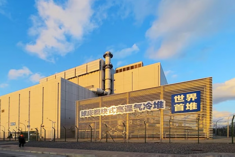 Китай запустил первый в мире ядерный реактор четвертого поколения
