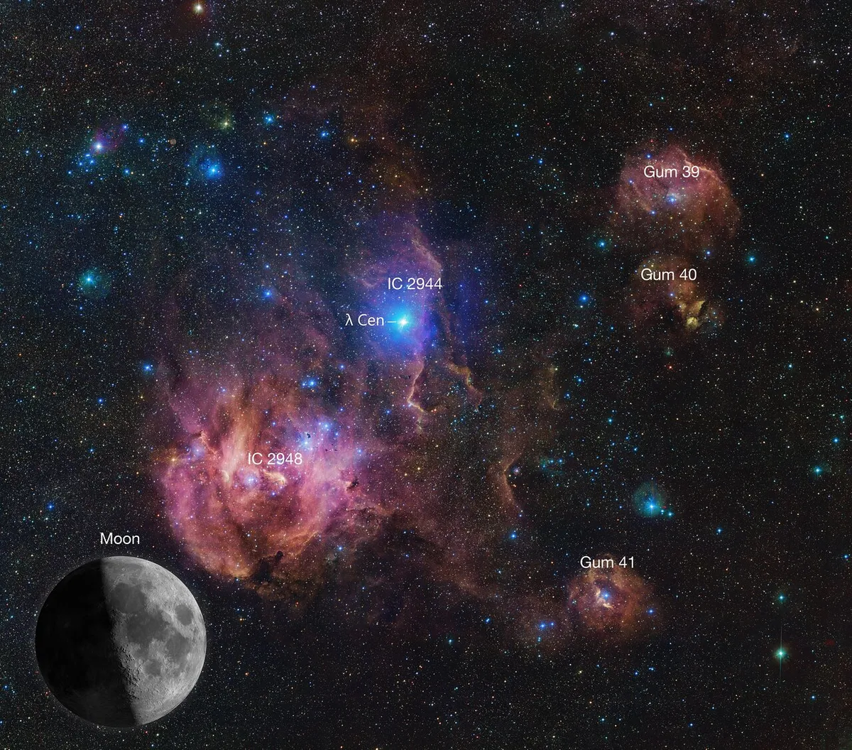 Туманность IC 2944 (Бегущий цыпленок, Туманность λ Центавра)