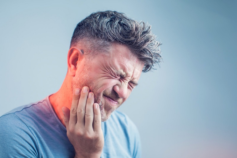 Причины зубной боли и способы избавления от нее в домашних условиях