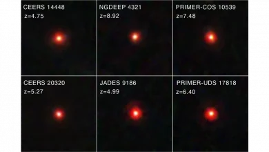 Шесть галактик - "маленьких красных точек".