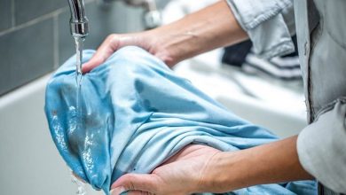 Как современные средства справляются со сложными пятнами на одежде