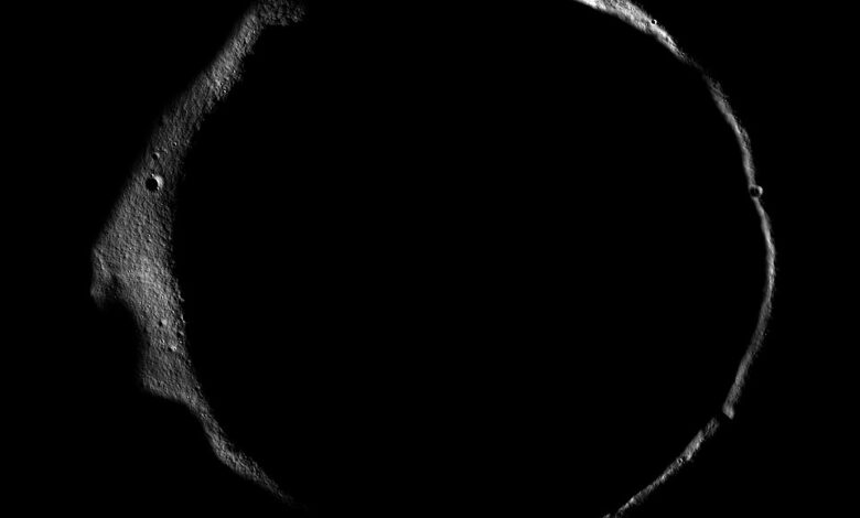 Лунный кратер вечной тьмы Эрлангер