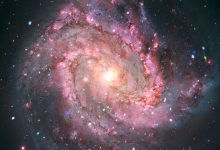 Галактика M83 в рентгеновском и оптическом свете.