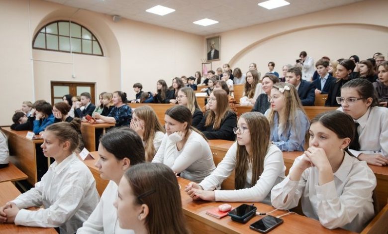 В РГПУ им. А. И. Герцена рассказали, как работать с «цифровыми аборигенами»